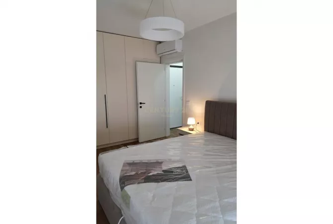 Shtepi me qera Apartament ne Tirane, 1+1, Mobilimi E mobiluar, Pagesa 700  Euro.