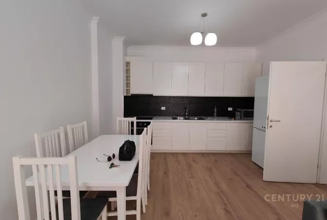 Shtepi me qera Apartament ne Tirane, 1+1, Mobilimi E mobiluar, Pagesa 550  Euro.