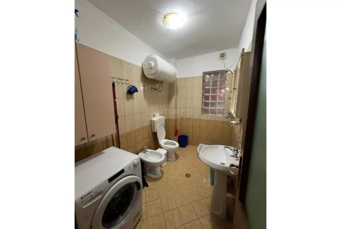 Casa in affitto 2+1 a Tirana - 450 Euro