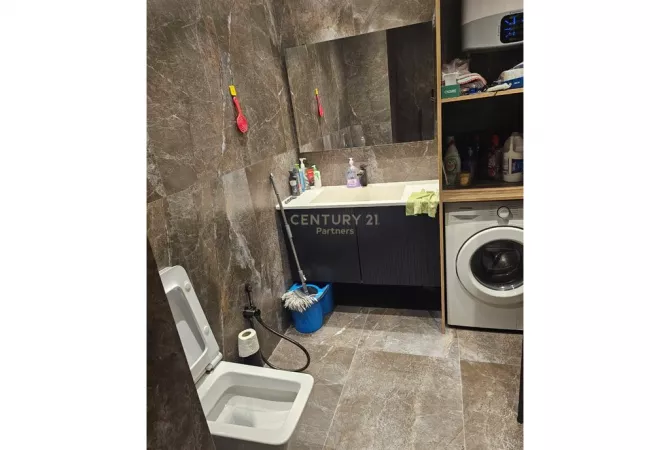 Shtepi me qera Apartament ne Tirane, 2+1, Mobilimi E mobiluar, Pagesa 650  Euro.