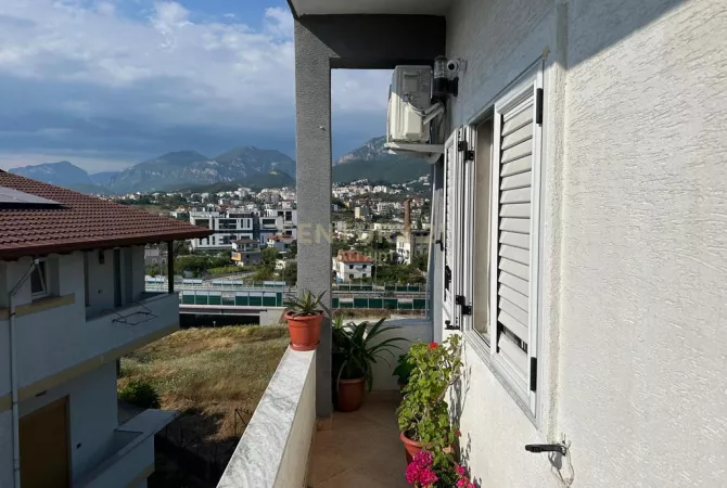 Casa in vendita 4+1 a Tirana - 230,000 Euro