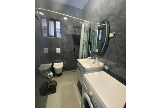 Shtepi me qera Shtepi Private ne Tirane, 7+1, Mobilimi E mobiluar, Pagesa 6,000  Euro.