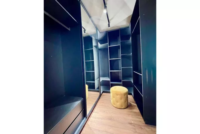 Shtepi me qera Apartament ne Tirane, 3+1, Mobilimi E mobiluar, Pagesa 2,500  Euro.