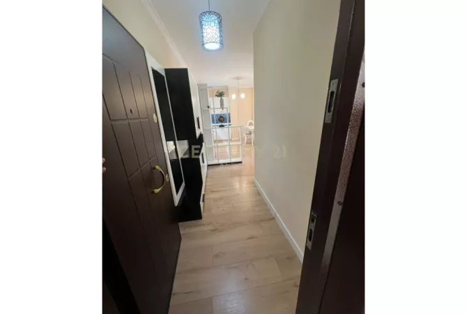 Shtepi ne shitje Apartament ne Tirane, 2+1, Mobilimi E mobiluar, Pagesa 175,000  Euro.