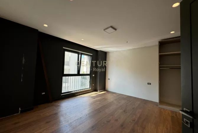 Shtepi ne shitje Apartament ne Tirane, 2+1, Mobilimi E mobiluar, Pagesa 350,000  Euro.