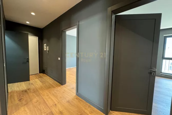 Shtepi ne shitje Apartament ne Tirane, 2+1, Mobilimi E mobiluar, Pagesa 350,000  Euro.