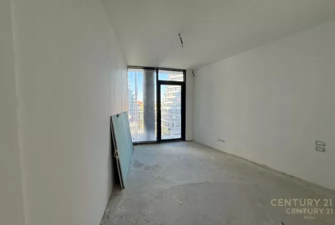 Apartment for sale in Tirana 3+1, Emty