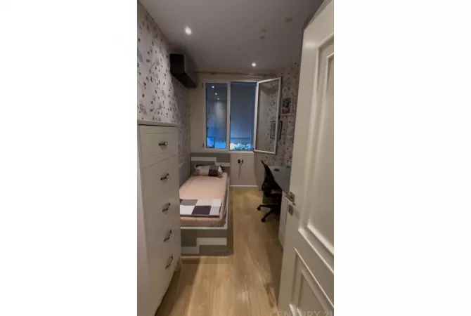 Shtepi ne shitje Apartament ne Tirane, 2+1, Mobilimi E mobiluar, Pagesa 2,110,000  Euro.