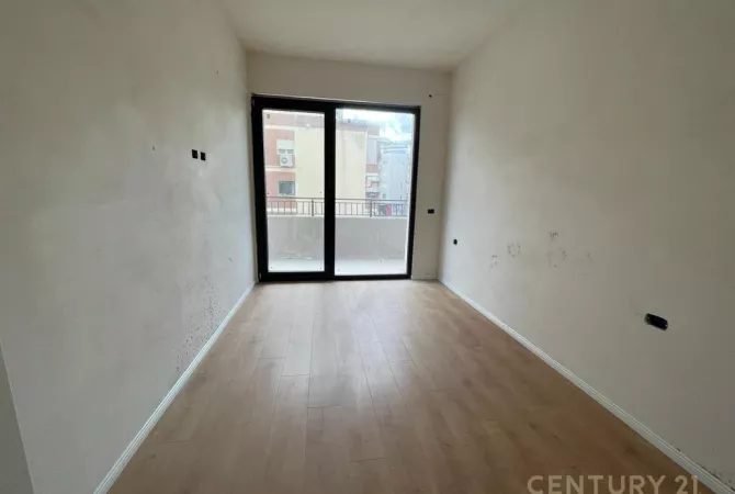Shtepi ne shitje 1+1 ne Tirane - 177,000 Euro