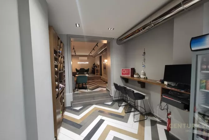 LEDA (IRG118072) SHITET DYQAN BUZE RRUGES SE MYSLYM-650,000 Euro