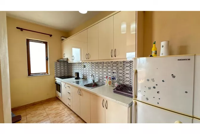 Shtepi me qera Apartament ne Tirane, 1+1, Mobilimi E mobiluar, Pagesa 400  Euro.