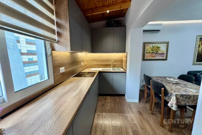 Shtepi me qera Apartament ne Tirane, 2+1, Mobilimi E mobiluar, Pagesa 700  Euro.