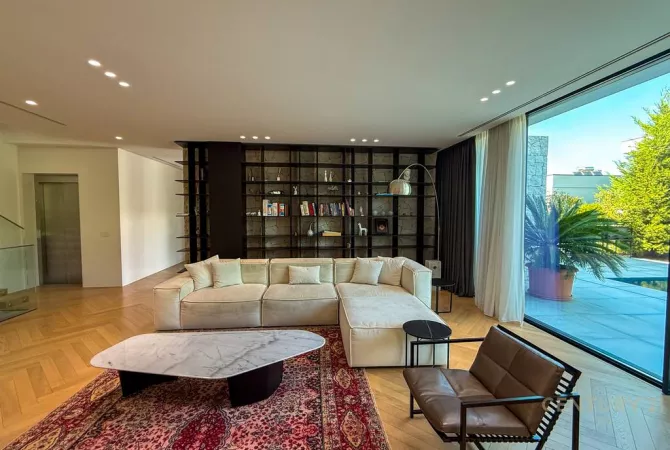 Luxury villas for sale in Tirana 4+1, Furnished