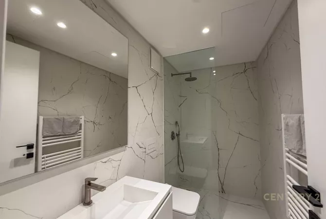 Luxury villas for sale in Tirana 4+1, Furnished