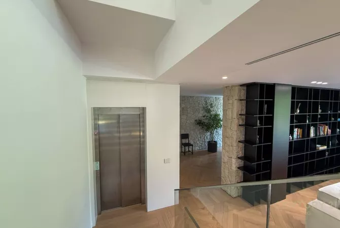 Luxury villas for sale in Tirana 4+1, Furnished