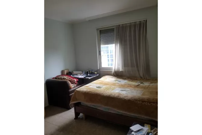 Shtepi me qera Apartament ne Tirane, 3+1, Mobilimi E mobiluar, Pagesa 1,300  Euro.