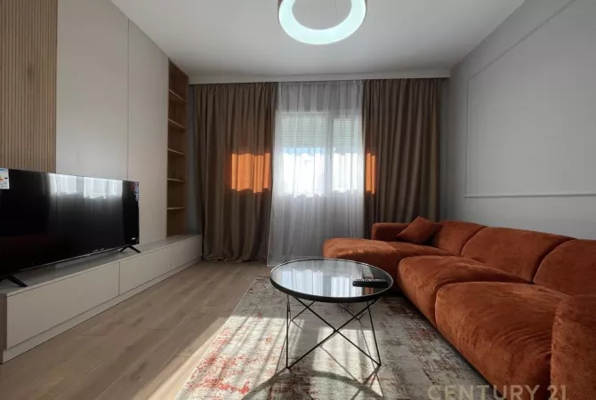 Shtepi me qera Apartament ne Tirane, 1+1, Mobilimi E mobiluar, Pagesa 1,000  Euro.