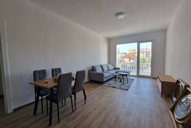 Duplex (2 storey house) for sale in Tirana 3+1, Emty