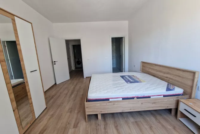 Duplex (2 storey house) for sale in Tirana 3+1, Emty