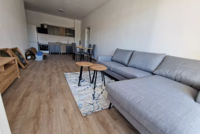 Duplex (2 storey house) for sale in Tirana 3+1, Emty