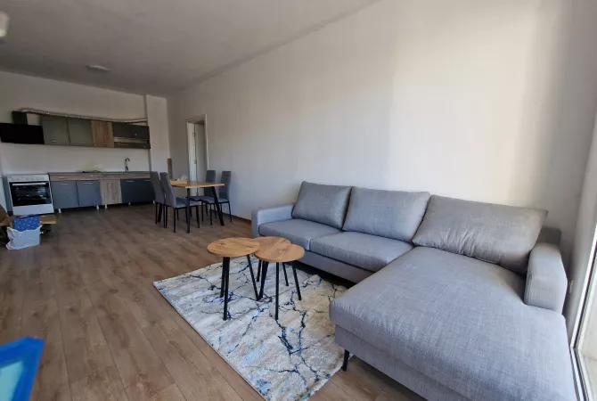 Duplex (2 storey house) for sale in Tirana 3+1, Emty