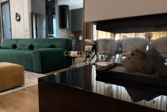 Shtepi ne shitje Apartament ne Tirane, 2+1, Mobilimi E mobiluar, Pagesa 300,000  Euro.