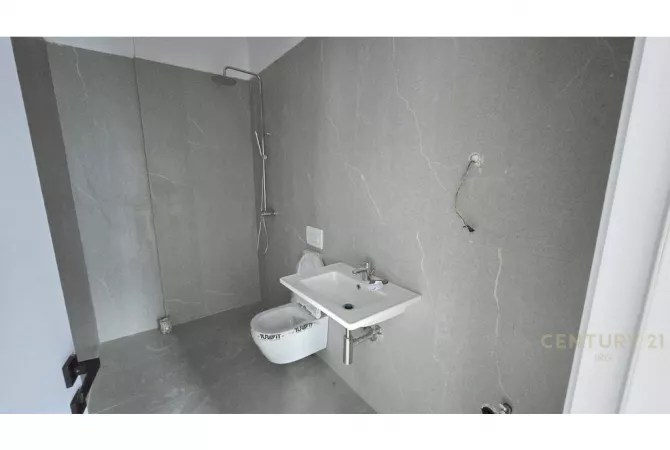 Jepet me qira 2+1+2 te Altana, Kompleksi Dinamo per zyre! - 2,000 Euro /Muaj