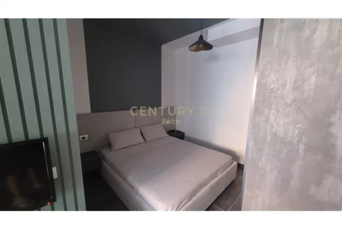 Shtepi ne shitje Apartament ne Vlore, Garsoniere, Mobilimi E mobiluar, Pagesa 129,000  Euro.