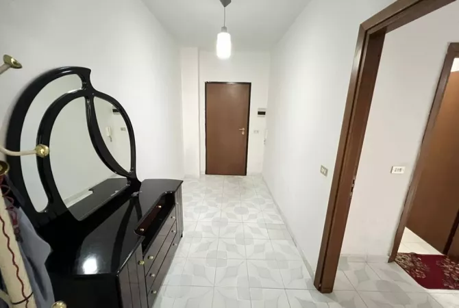 Shtepi me qera 2+1 ne Tirane - 500 Euro
