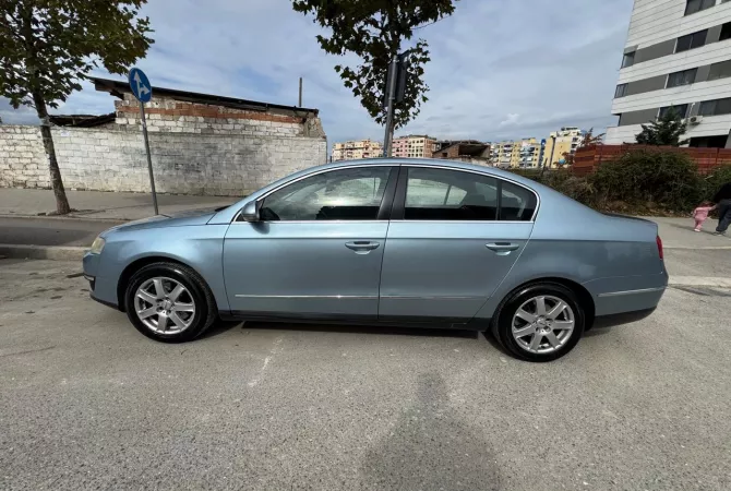 Makina ne shitje ne Tirane - 3,900 Euro