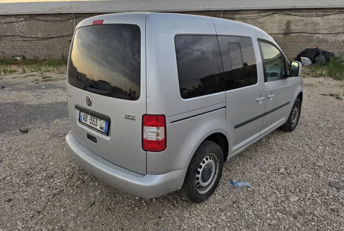 Cars for sale in Tirana, Volkswagen, 2008 gasoline-gas,Kambio Manual Payment 5,499  Euro.