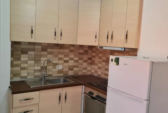 Shtepi me qera Garsoniere ne Tirane - 380 Euro