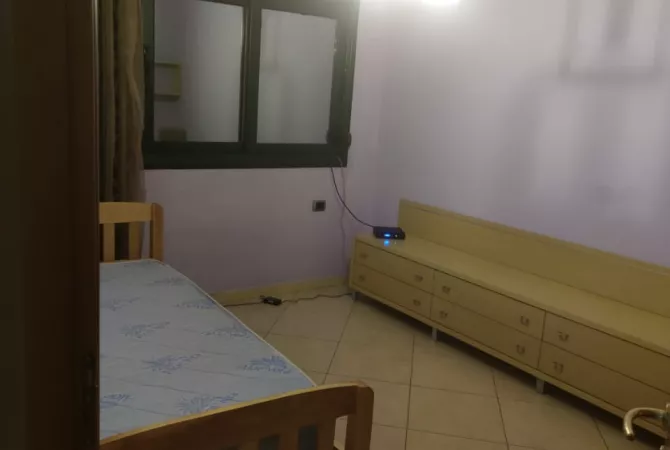 Shtepi me qera Apartament ne Tirane, 2+1, Mobilimi E mobiluar, Pagesa 70,000  Leke.