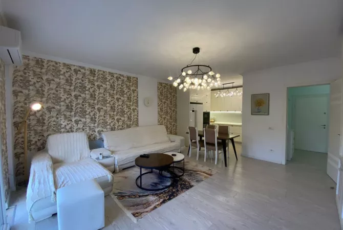 Shtepi me qera 3+1 ne Tirane - 1,500 Euro