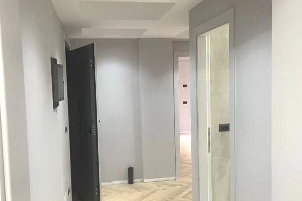 Apartment for rent in Tirana 3+1, Emty