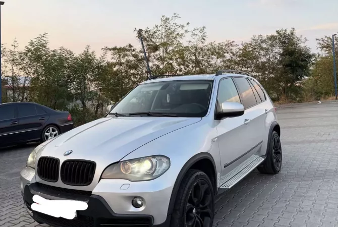 Makina ne shitje ne Durres, BMW, 2008 Diesel,Kambio Automatik Pagesa 8,000  Euro.