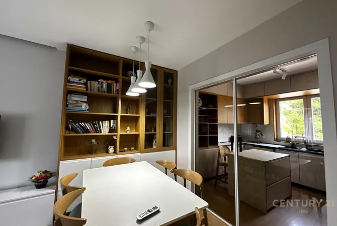 Shtepi me qera 2+1 ne Tirane - 700 Euro