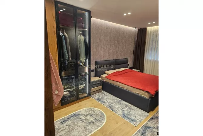 Shtepi me qera 2+1 ne Tirane - 650 Euro