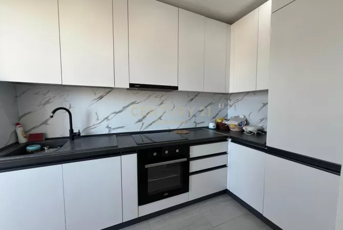 Shtepi me qera 2+1 ne Tirane - 500 Euro