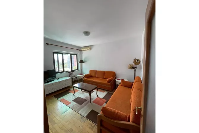 Shtepi me qera 2+1 ne Tirane - 550 Euro