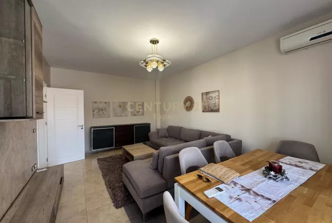 Shtepi me qera 2+1 ne Tirane - 600 Euro