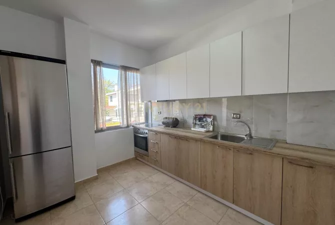 Shtepi me qera Apartament ne Tirane, 2+1, Mobilimi E mobiluar, Pagesa 600  Euro.