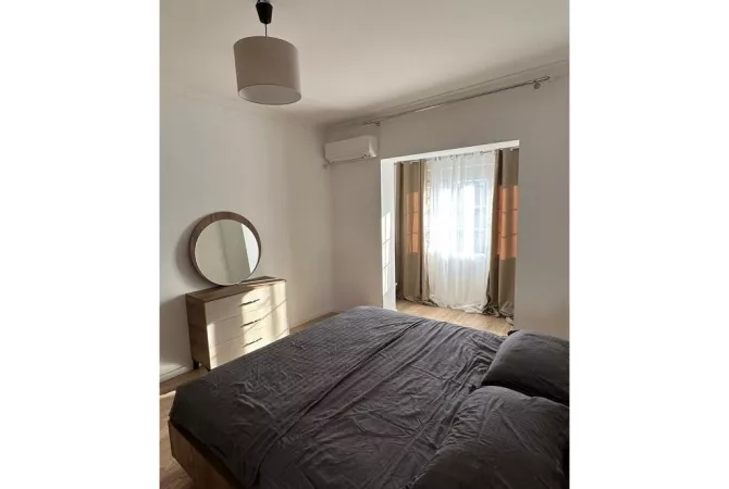 Shtepi ne shitje Apartament ne Tirane, 1+1, Mobilimi E mobiluar, Pagesa 165,000  Euro.