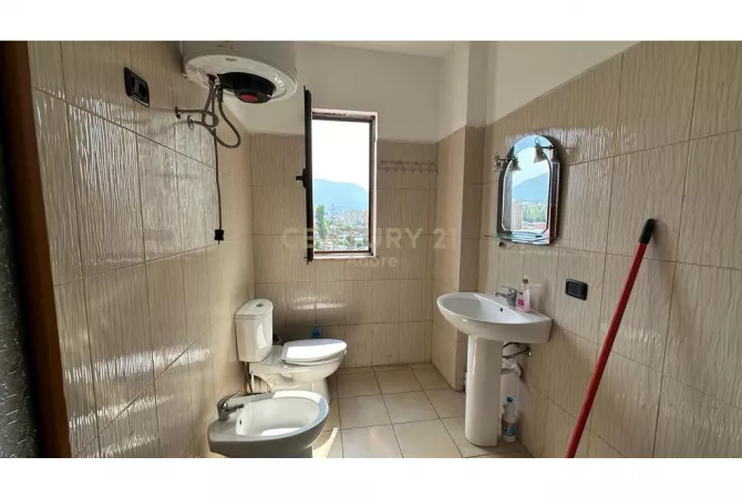 Shtepi me qera Apartament ne Tirane, 1+1, Mobilimi E mobiluar, Pagesa 400  Euro.