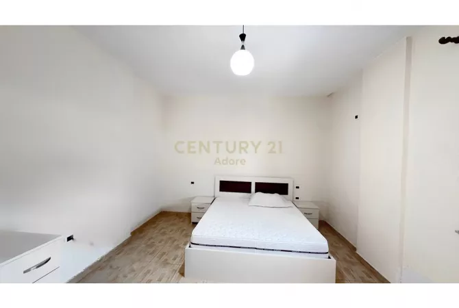 Shtepi me qera Apartament ne Tirane, 1+1, Mobilimi E mobiluar, Pagesa 400  Euro.