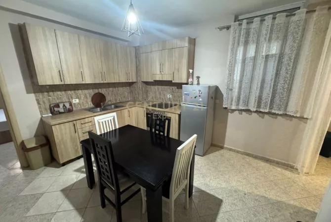 Shtepi me qera 2+1 ne Tirane - 500 Euro