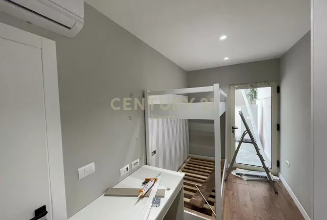 Shtepi me qera Apartament ne Tirane, 2+1, Mobilimi E mobiluar, Pagesa 700  Euro.