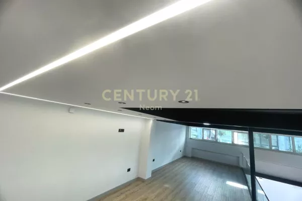 Jepet per Qira Ambient 190 m2 tek Liqeni i Thate 