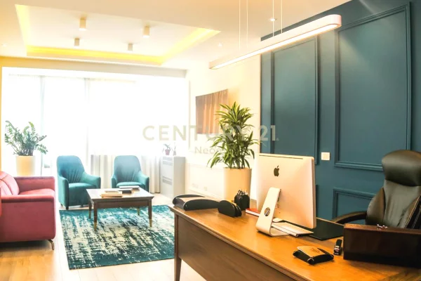 Business Property for Rent 3+1 in Tirana - 900 Euro