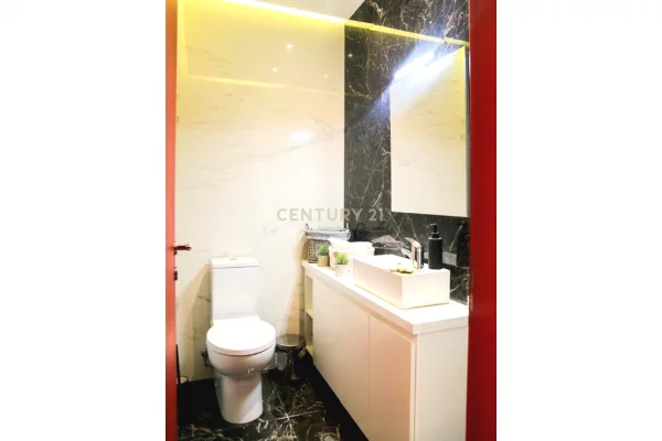 JEPET PER QIRA, ZYRE E INVESTUAR NE DETAJ, TEK STADIUMI DINAMO